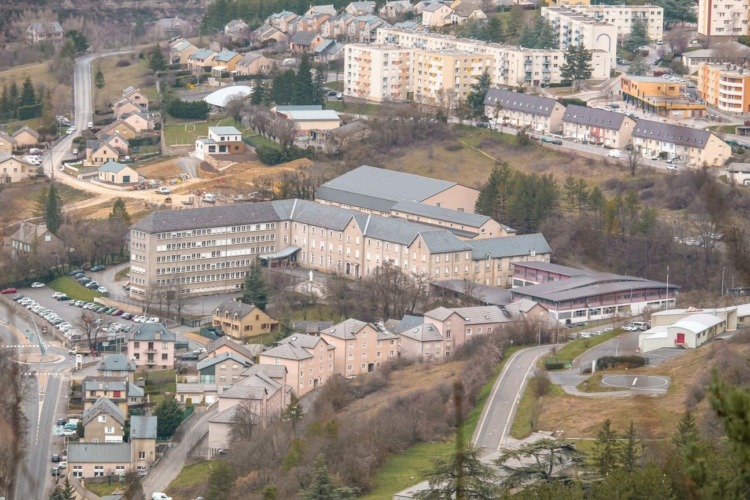 Vue d'ensemble du lycée Notre Dame en Lozère à Mende