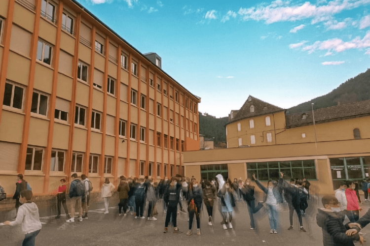 College privé Saint Privat Mende Collège saint privat, cours de récreation